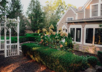 Sowinski project flower bed and Pergola